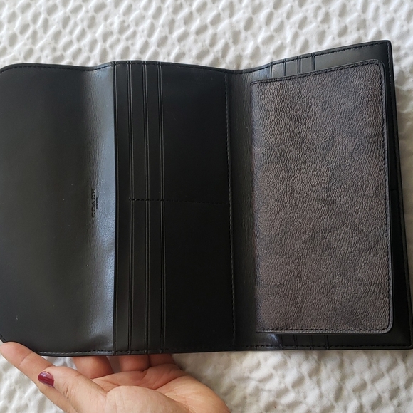 Coach Wallet - Picture 12 of 13